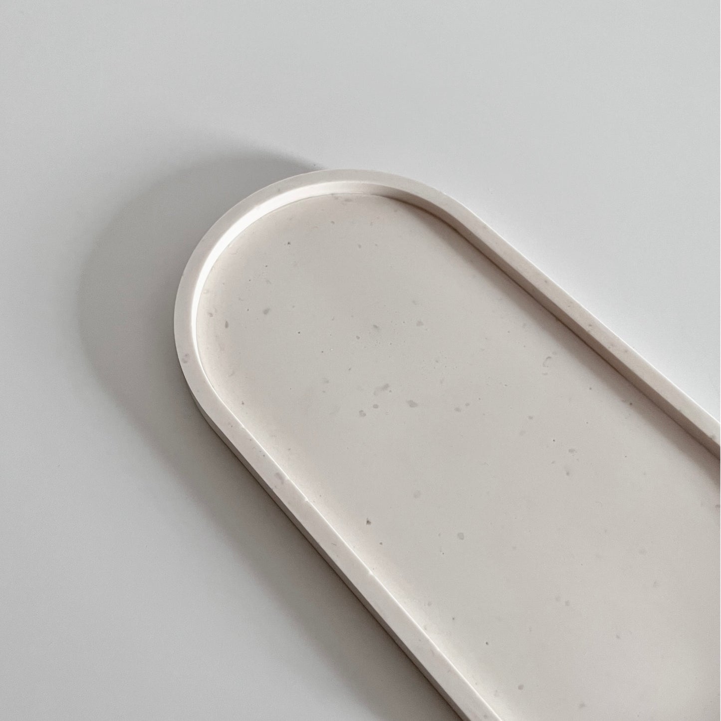 Pearl White Oval Tray | Earth Collection